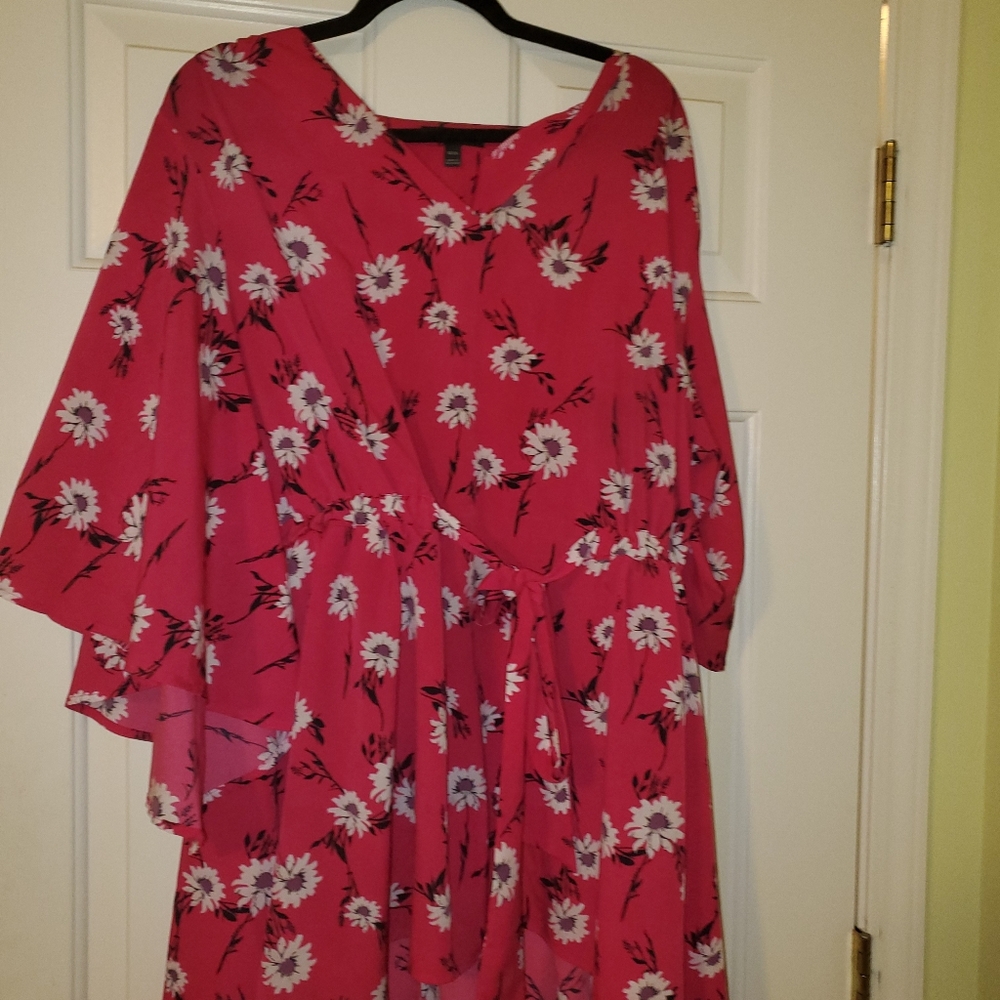 Size 18/20 Pink Flower Shirt